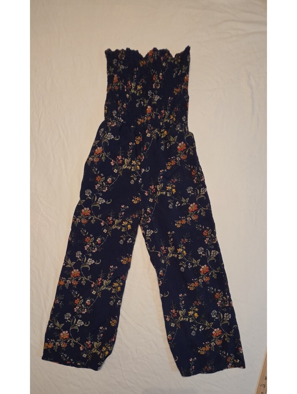 Icon Apparel Women’s Medium Strapless Smocked Navy Floral Jumpsuit Style D3231